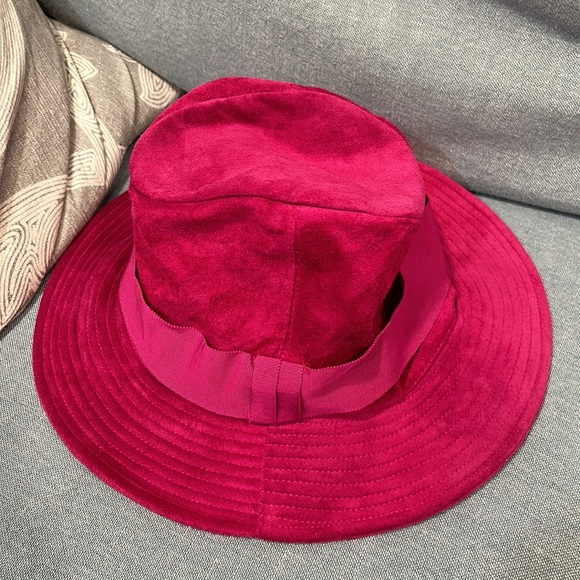 Longchamp Fuchsia Suede Hat